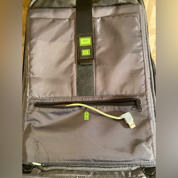 Korin Design ClickPack Pro Anti-Theft Backpack - Picture 8 of 10